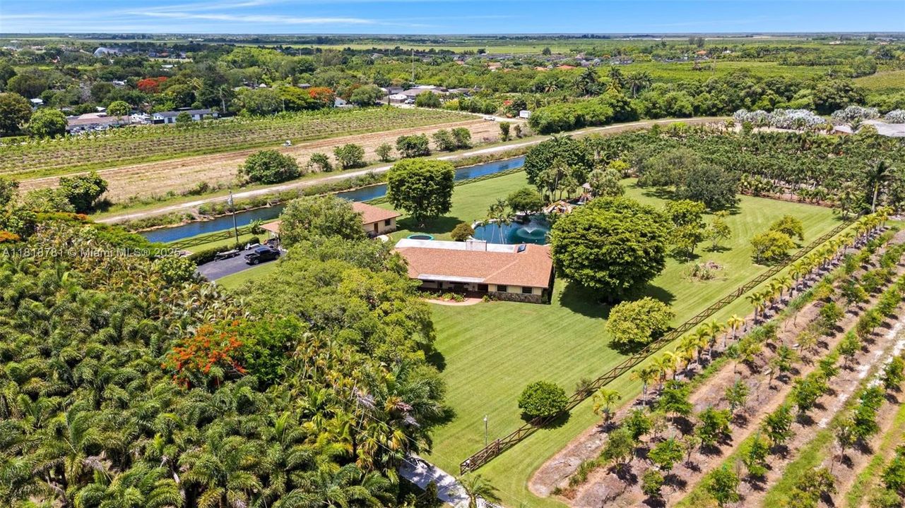 Recently Sold: $1,375,000 (4 beds, 3 baths, 4223 Square Feet)