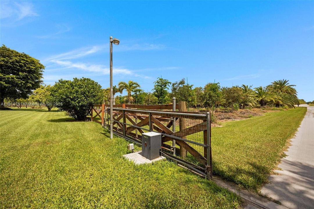 Electric gated entrance