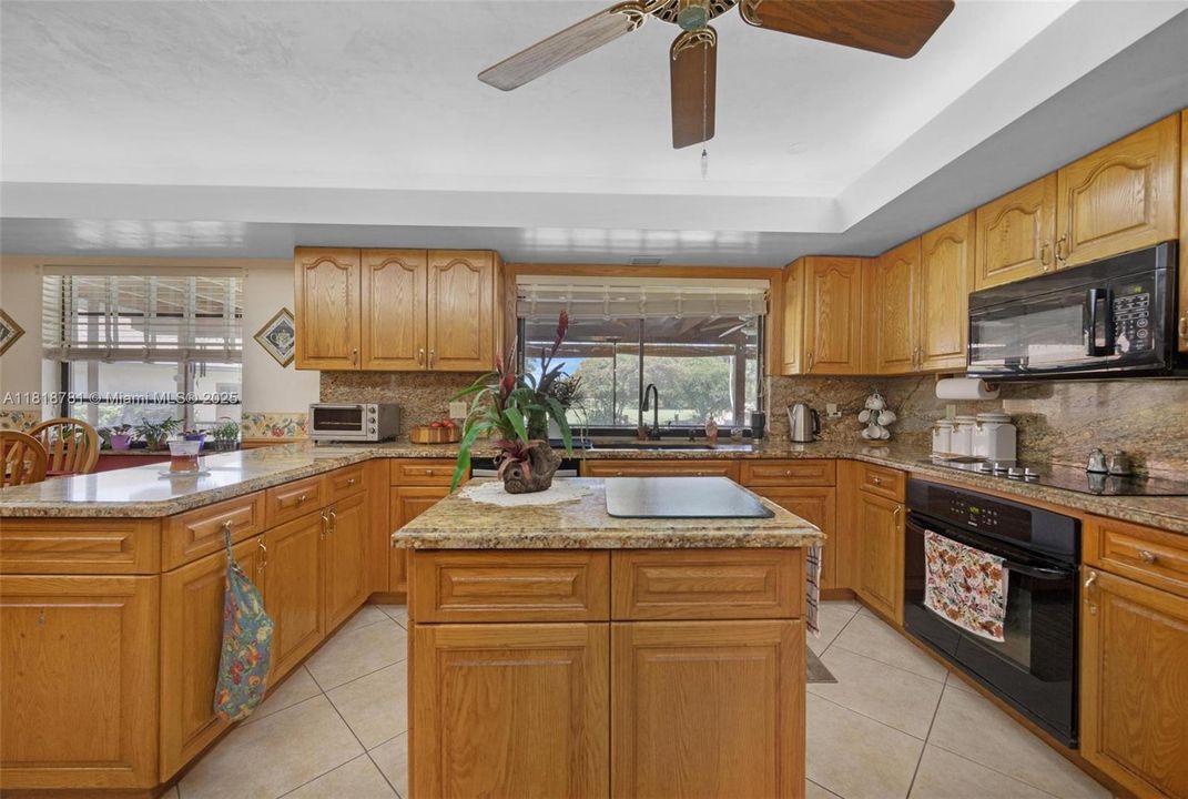 Recently Sold: $1,375,000 (4 beds, 3 baths, 4223 Square Feet)