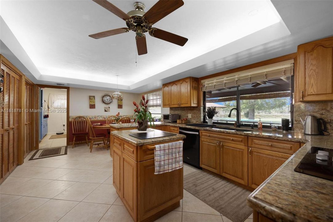 Recently Sold: $1,375,000 (4 beds, 3 baths, 4223 Square Feet)