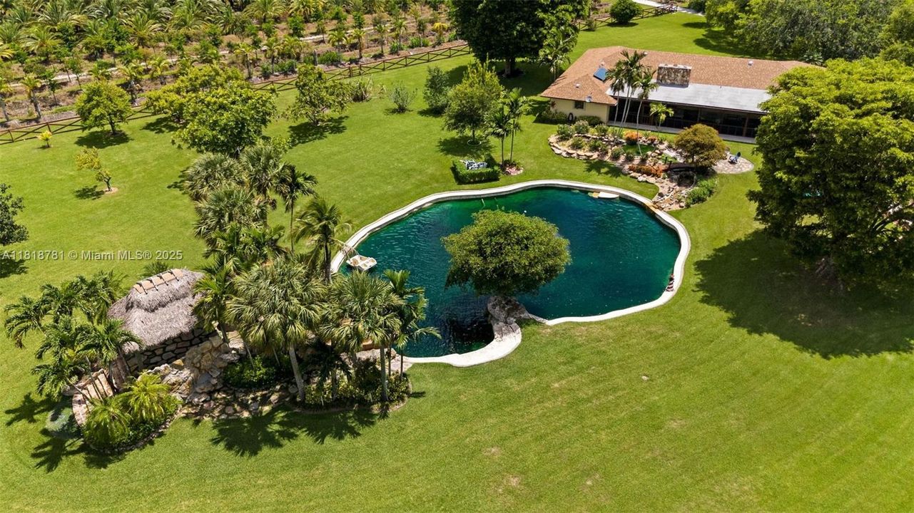 Recently Sold: $1,375,000 (4 beds, 3 baths, 4223 Square Feet)