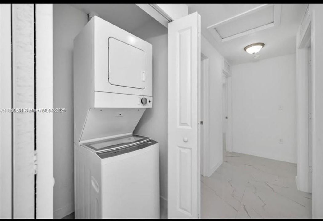 На продажу: $740,000 (0 спален, 0 ванн, 1900 Квадратных фут)