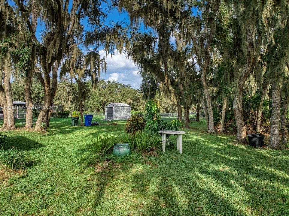 待售: $275,000 (2 贝兹, 2 浴室, 1372 平方英尺)