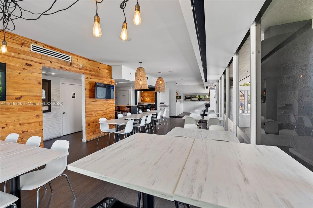 На продажу: $850,000 (0 спален, 0 ванн, 0 Квадратных фут)