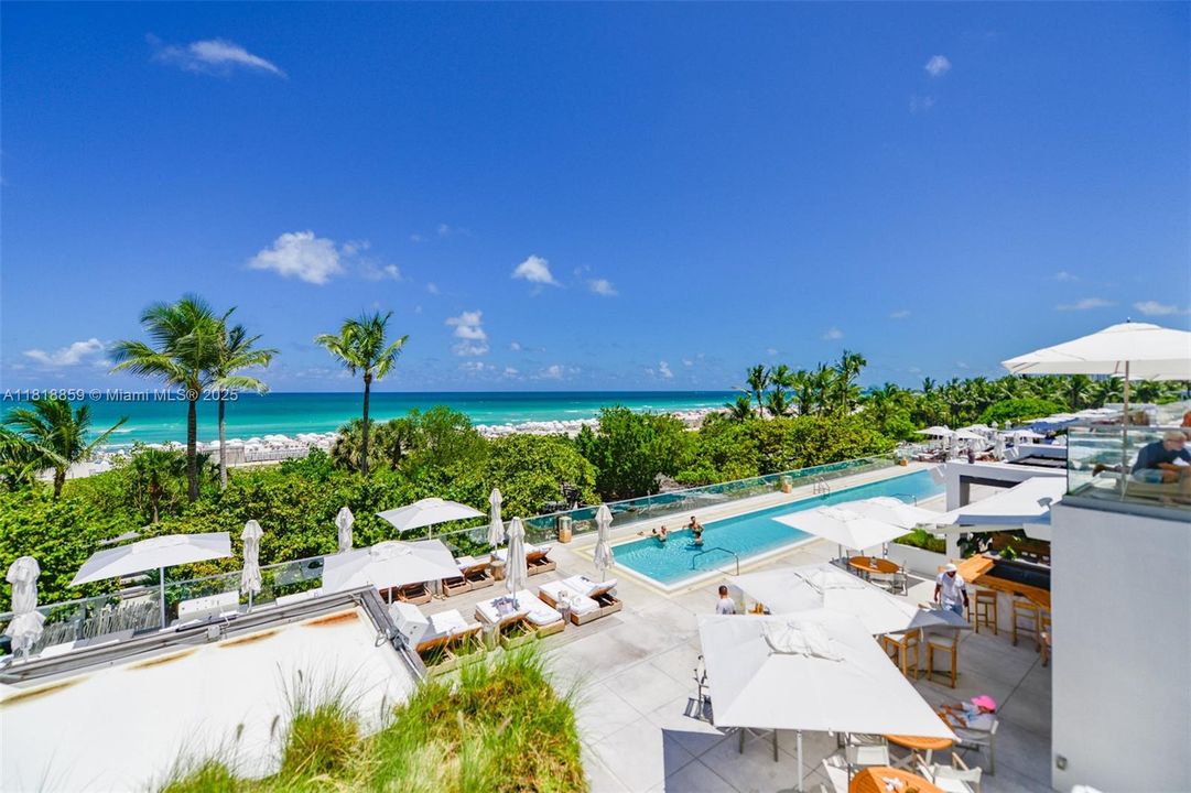 Active With Contract: $1,350,000 (1 beds, 1 baths, 850 Square Feet)