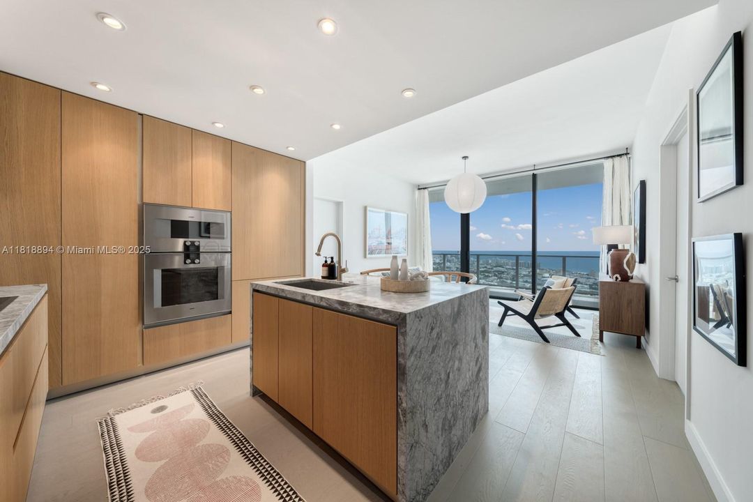 На продажу: $3,750,000 (2 спален, 2 ванн, 1434 Квадратных фут)