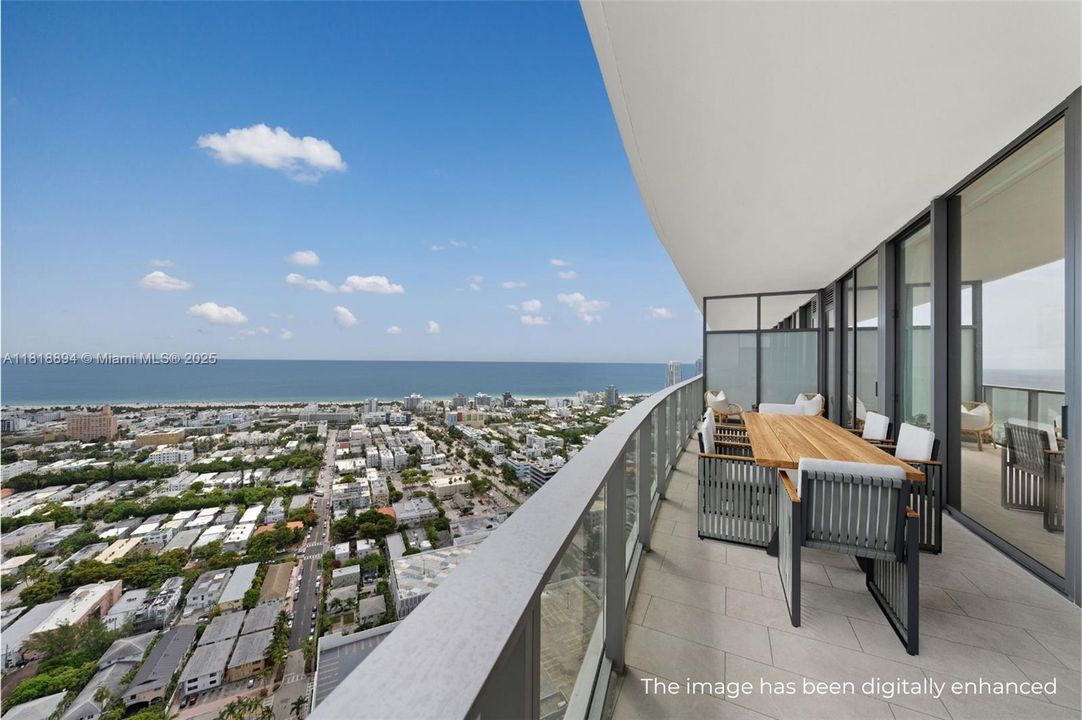 На продажу: $3,750,000 (2 спален, 2 ванн, 1434 Квадратных фут)