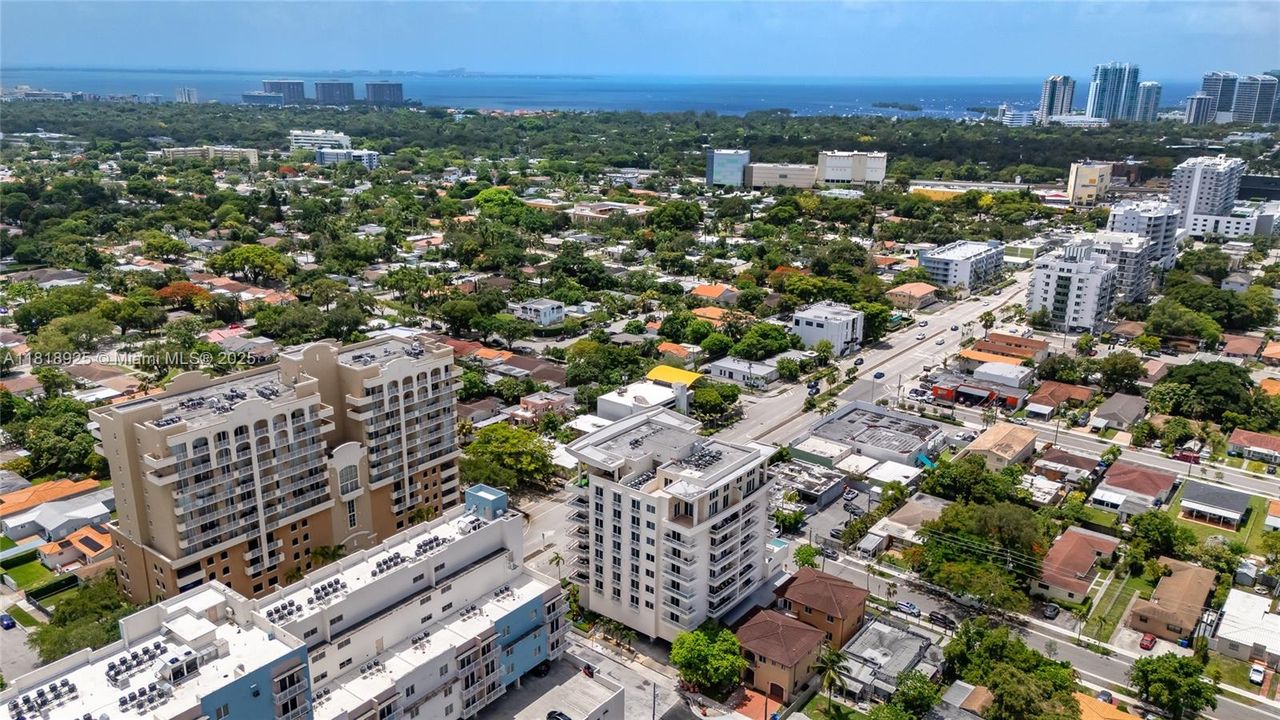 Недавно продано: $312,500 (1 спален, 1 ванн, 760 Квадратных фут)