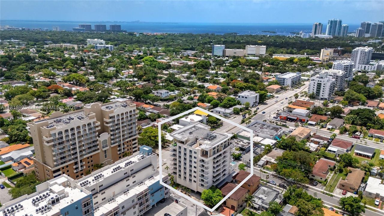 Недавно продано: $312,500 (1 спален, 1 ванн, 760 Квадратных фут)