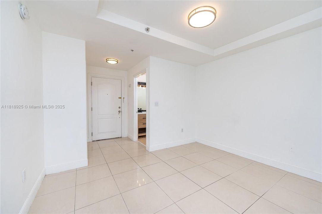 Недавно продано: $312,500 (1 спален, 1 ванн, 760 Квадратных фут)