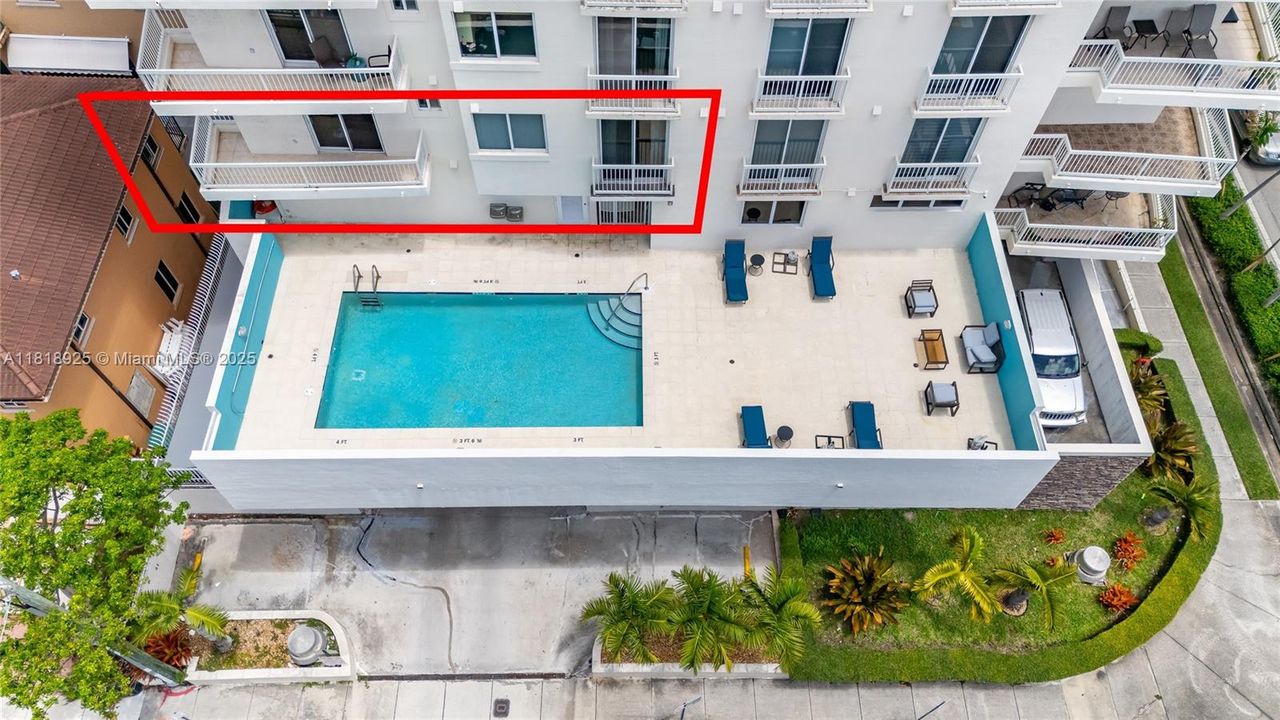 Недавно продано: $312,500 (1 спален, 1 ванн, 760 Квадратных фут)