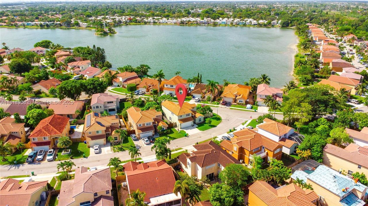 На продажу: $745,000 (4 спален, 3 ванн, 2364 Квадратных фут)