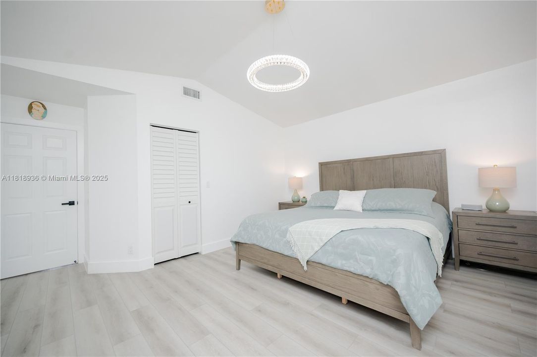 На продажу: $745,000 (4 спален, 3 ванн, 2364 Квадратных фут)