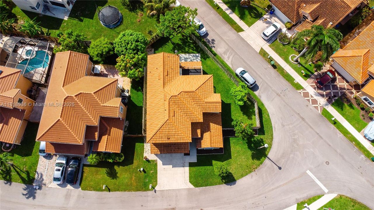 На продажу: $745,000 (4 спален, 3 ванн, 2364 Квадратных фут)