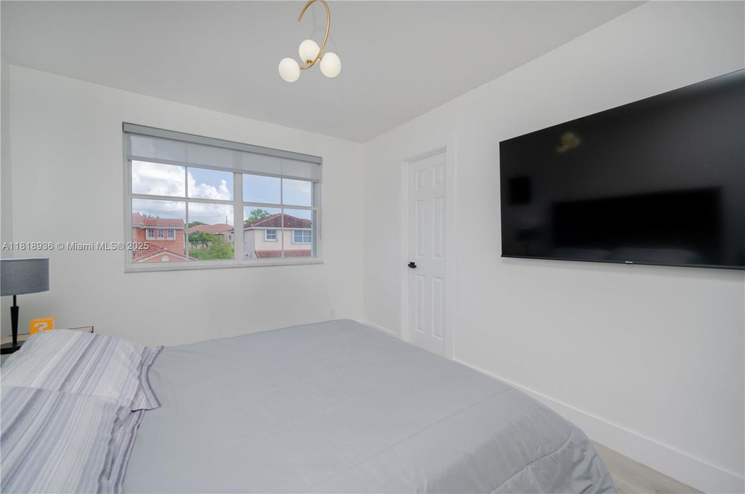 На продажу: $745,000 (4 спален, 3 ванн, 2364 Квадратных фут)