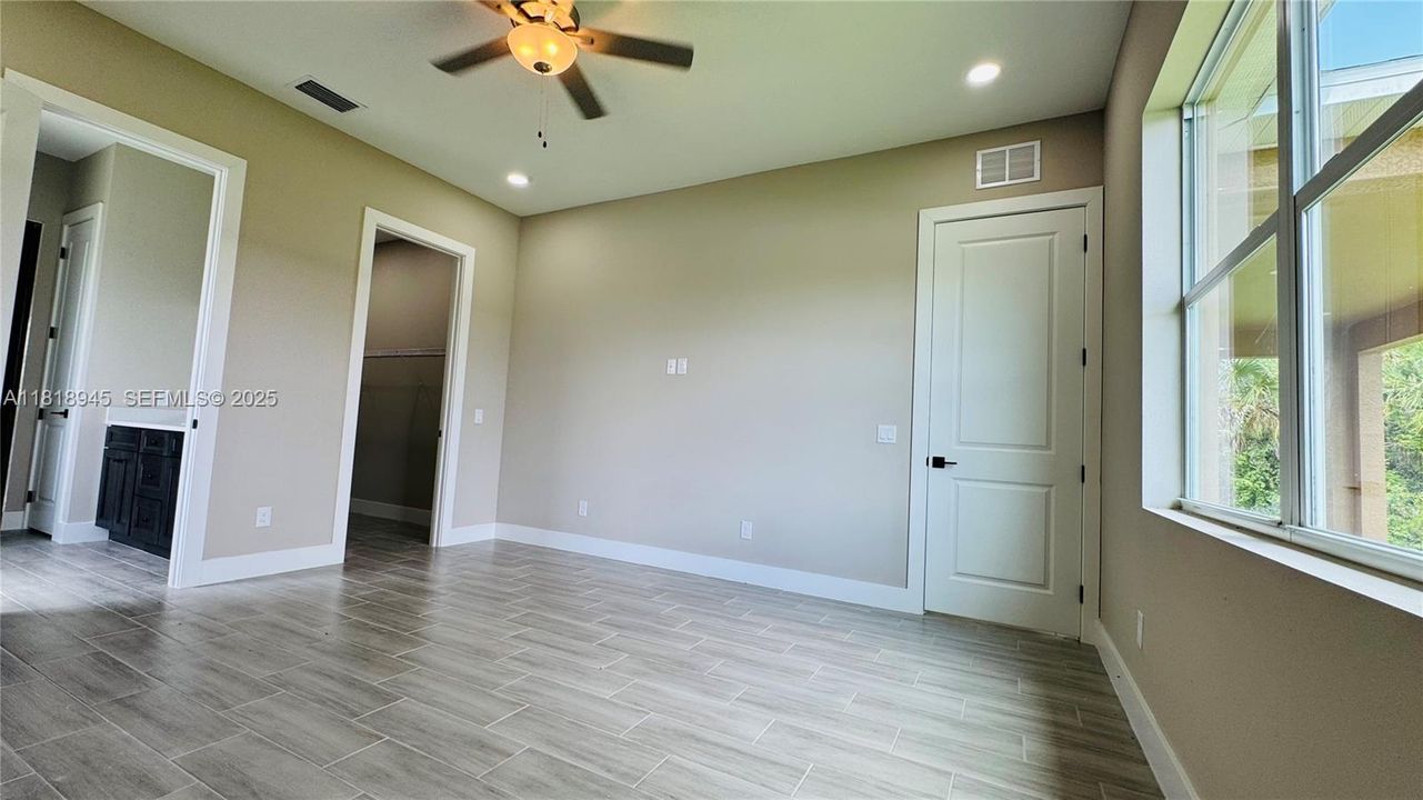 Recently Sold: $315,000 (3 beds, 2 baths, 1681 Square Feet)
