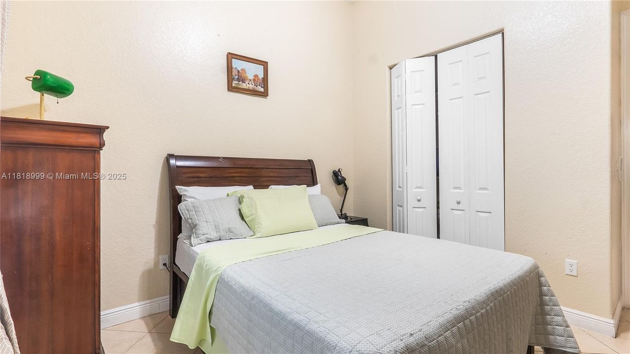 Недавно продано: $1,200,000 (4 спален, 4 ванн, 2685 Квадратных фут)