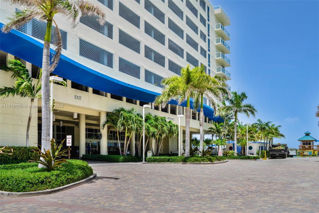 待售: $1,175,000 (2 贝兹, 2 浴室, 1423 平方英尺)