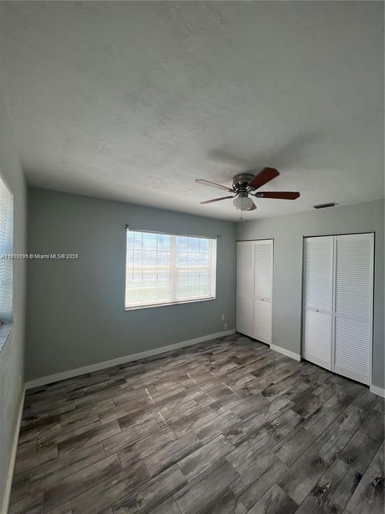 Recently Rented: $2,100 (3 beds, 1 baths, 1228 Square Feet)