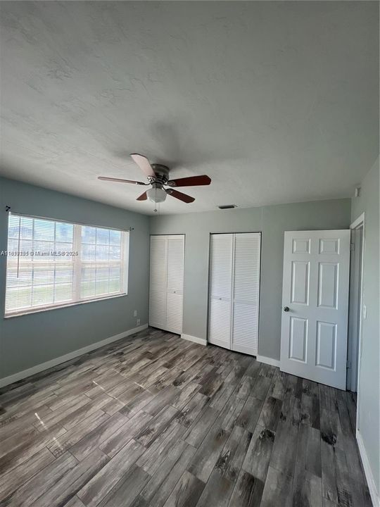 Recently Rented: $2,100 (3 beds, 1 baths, 1228 Square Feet)