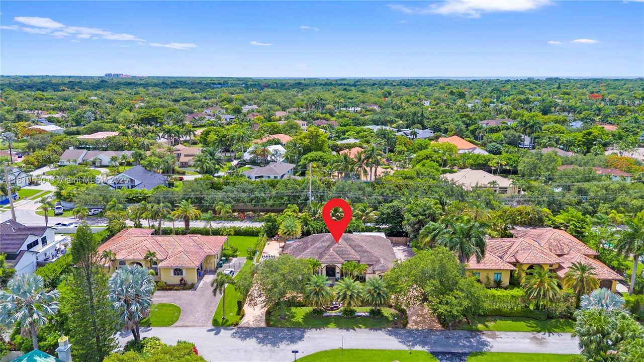 For Sale: $1,600,000 (4 beds, 3 baths, 2779 Square Feet)