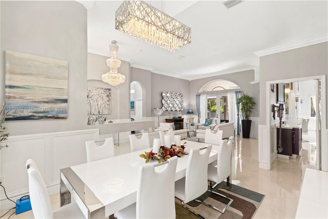 For Sale: $1,600,000 (4 beds, 3 baths, 2779 Square Feet)