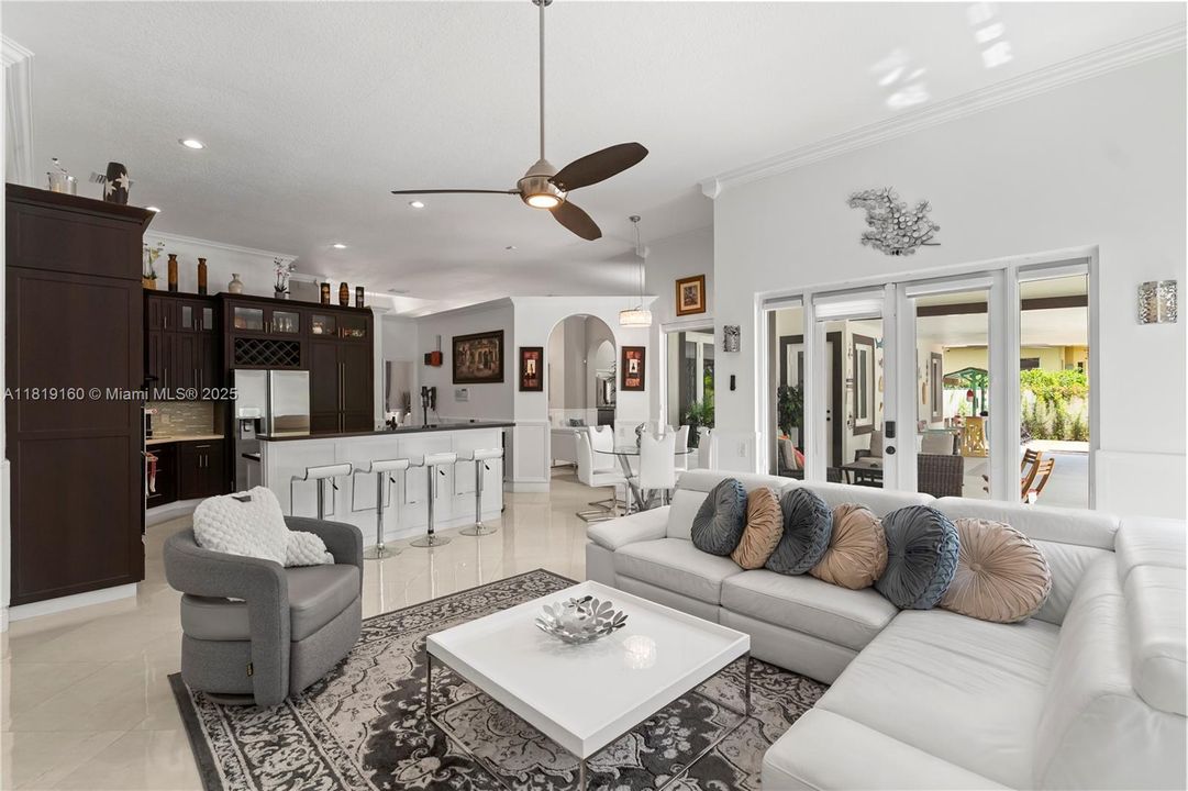 For Sale: $1,600,000 (4 beds, 3 baths, 2779 Square Feet)