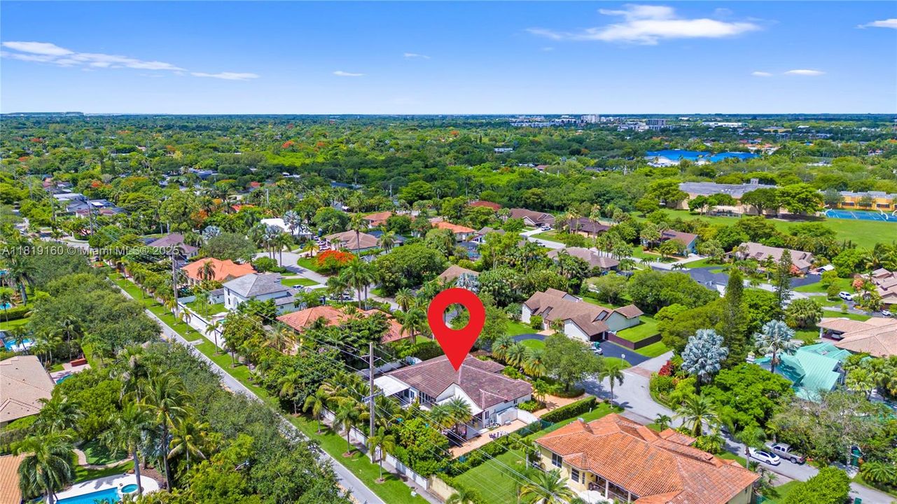 For Sale: $1,600,000 (4 beds, 3 baths, 2779 Square Feet)