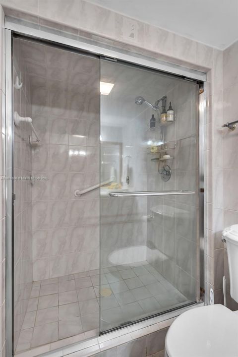 Недавно продано: $375,000 (3 спален, 2 ванн, 1707 Квадратных фут)