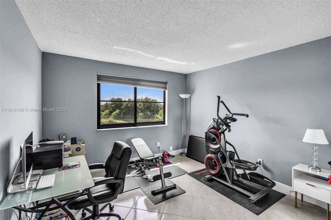 Недавно продано: $375,000 (3 спален, 2 ванн, 1707 Квадратных фут)