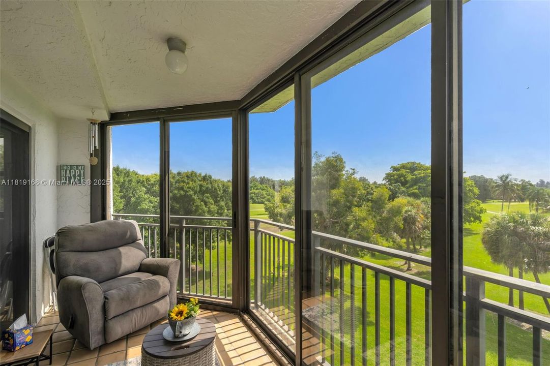 Недавно продано: $375,000 (3 спален, 2 ванн, 1707 Квадратных фут)