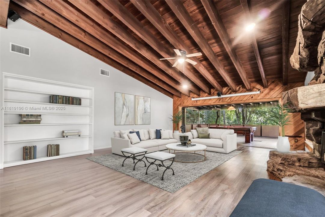 最近售出: $1,149,000 (0 贝兹, 0 浴室, 0 平方英尺)