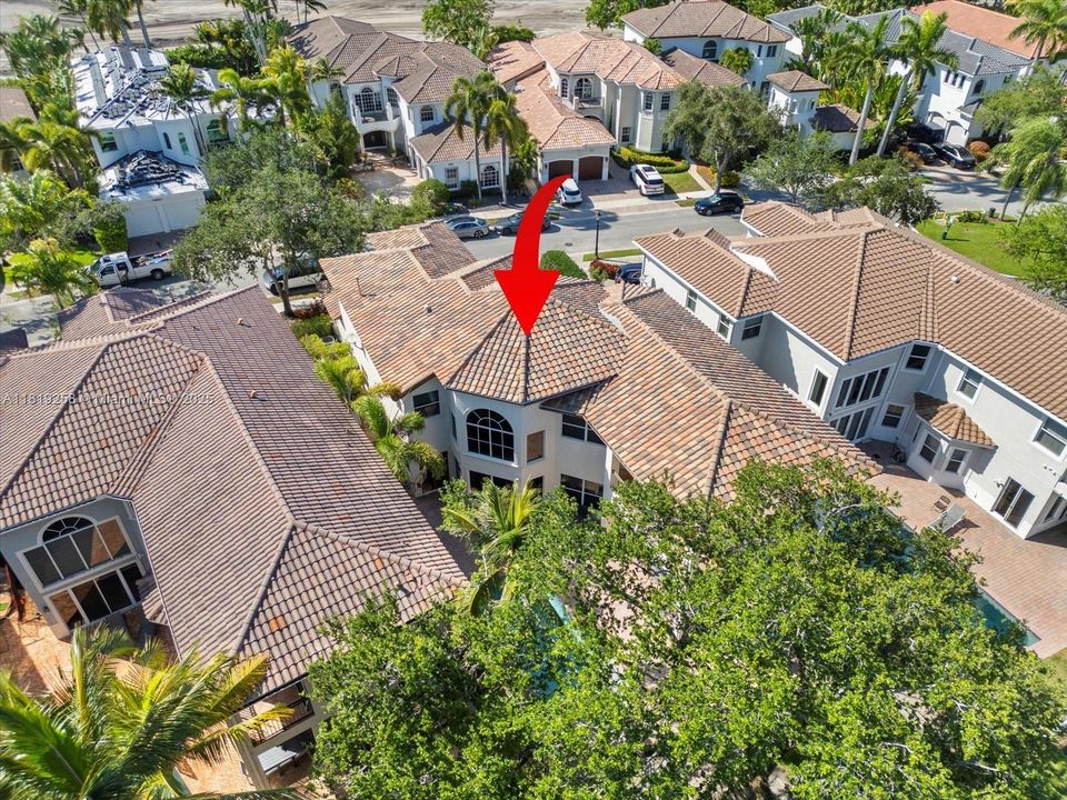 For Sale: $2,975,000 (5 beds, 5 baths, 4780 Square Feet)