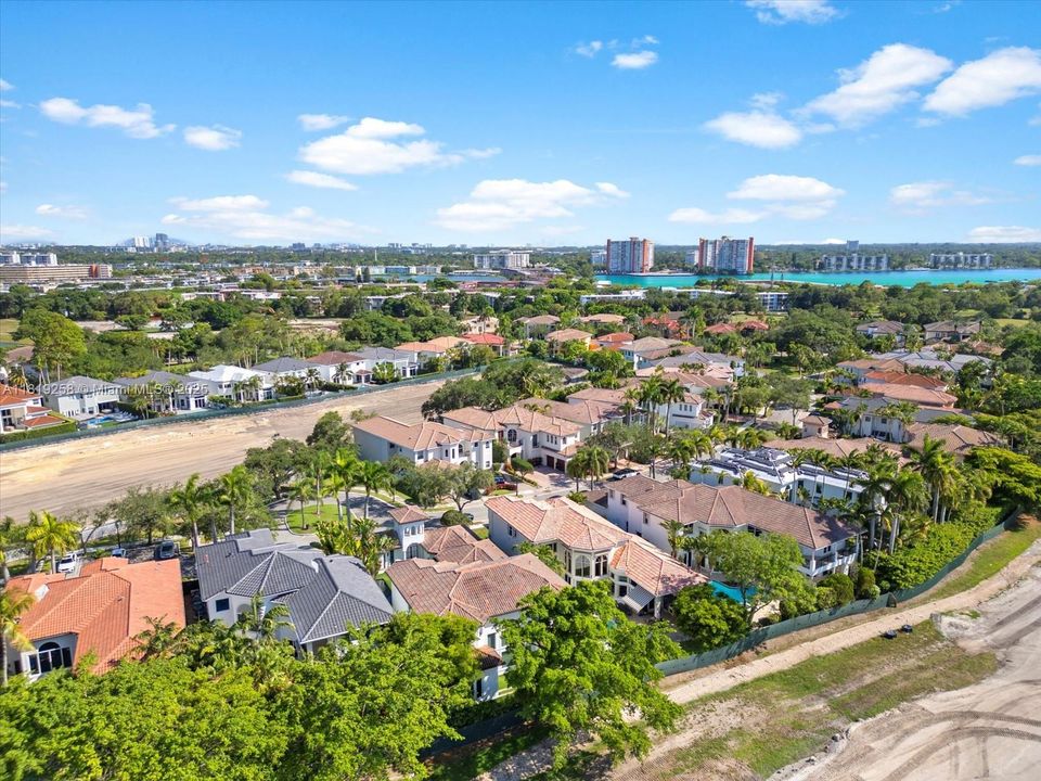 For Sale: $2,975,000 (5 beds, 5 baths, 4780 Square Feet)