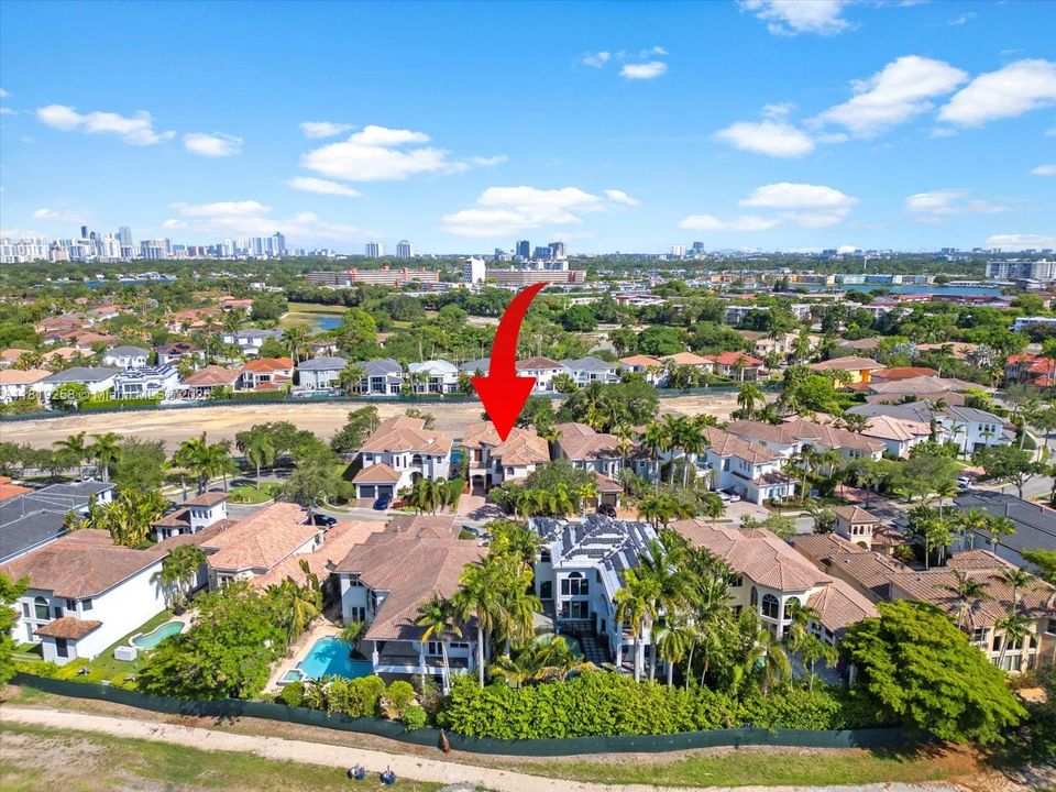 For Sale: $2,975,000 (5 beds, 5 baths, 4780 Square Feet)