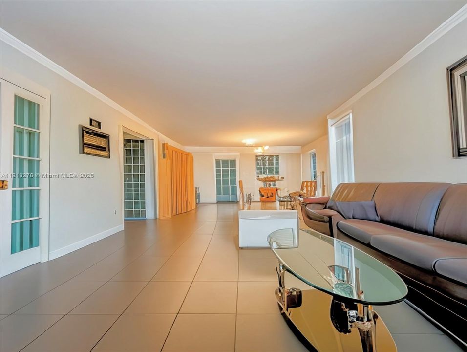 待售: $614,900 (2 贝兹, 2 浴室, 1342 平方英尺)