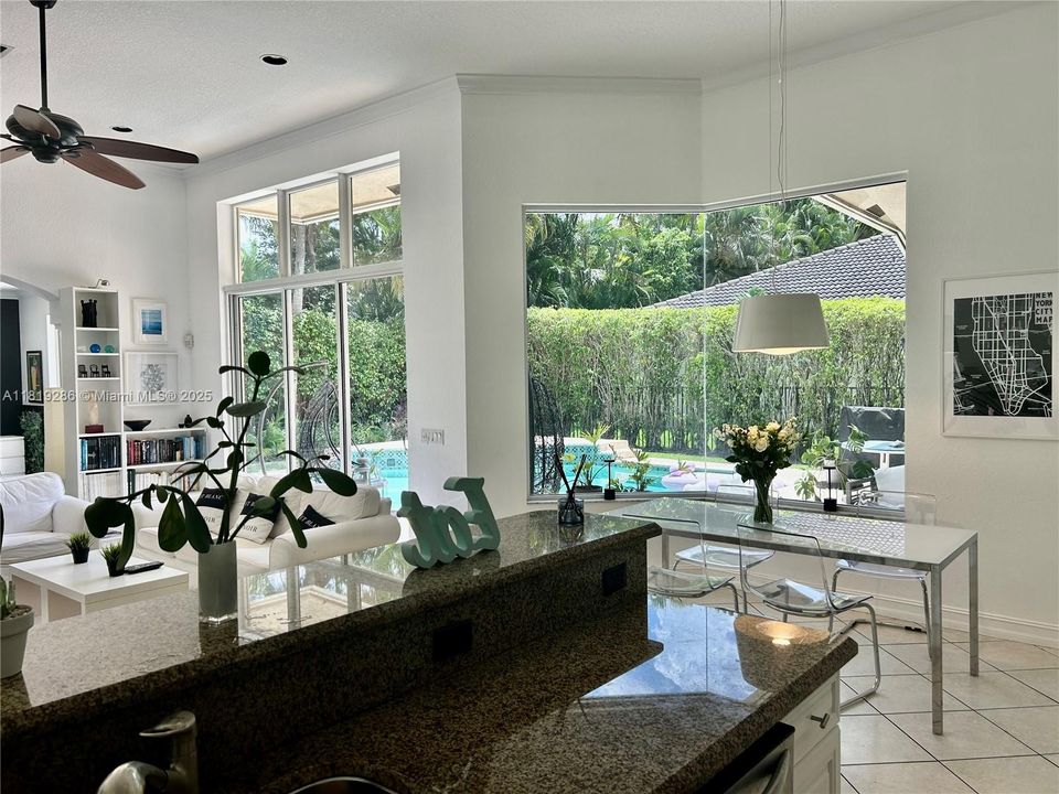 Недавно арендовано: $8,900 (5 спален, 3 ванн, 3960 Квадратных фут)