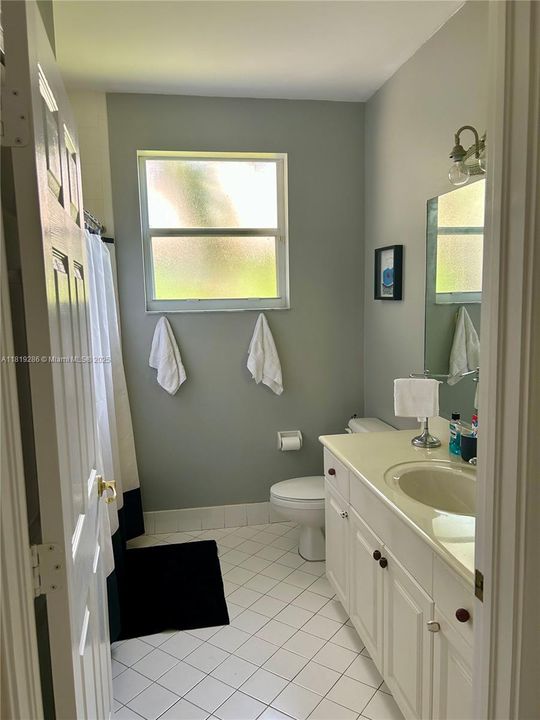 Недавно арендовано: $8,900 (5 спален, 3 ванн, 3960 Квадратных фут)