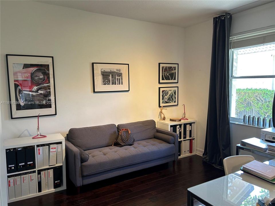 Недавно арендовано: $8,900 (5 спален, 3 ванн, 3960 Квадратных фут)