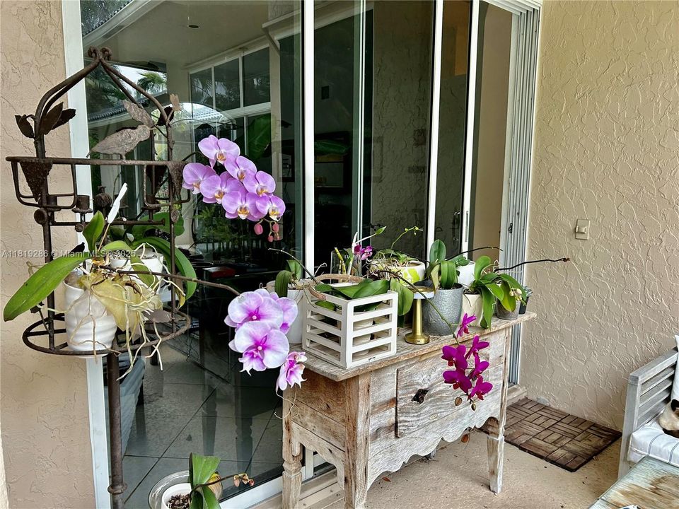 Недавно арендовано: $8,900 (5 спален, 3 ванн, 3960 Квадратных фут)