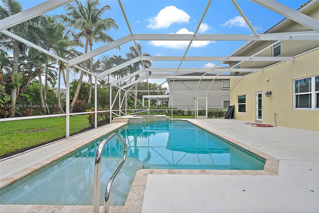 Vendido Recientemente: $1,250,000 (4 camas, 3 baños, 2935 Pies cuadrados)