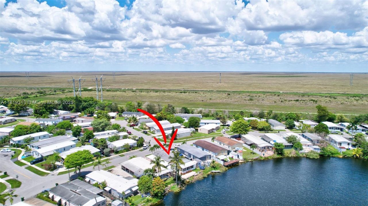 Vendido Recientemente: $349,900 (4 camas, 2 baños, 1898 Pies cuadrados)