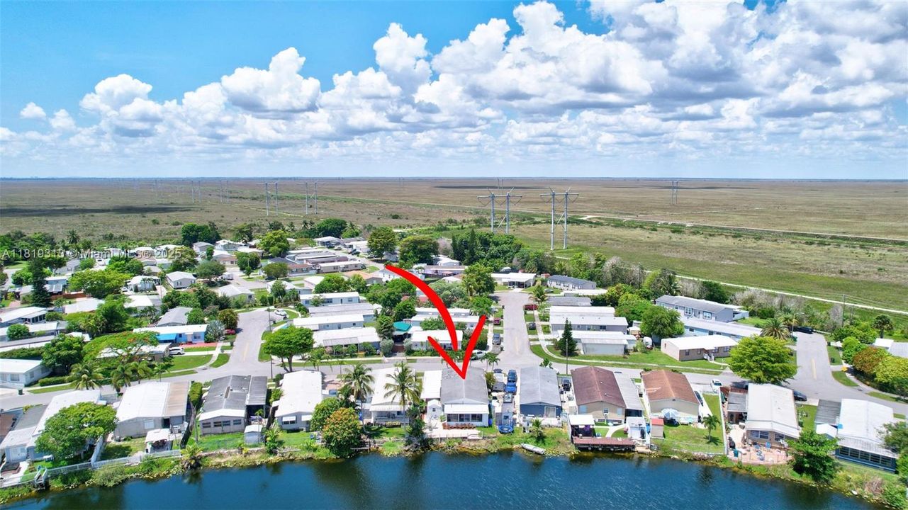 Vendido Recientemente: $349,900 (4 camas, 2 baños, 1898 Pies cuadrados)