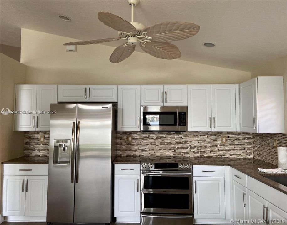 Recently Rented: $3,950 (3 beds, 2 baths, 1648 Square Feet)