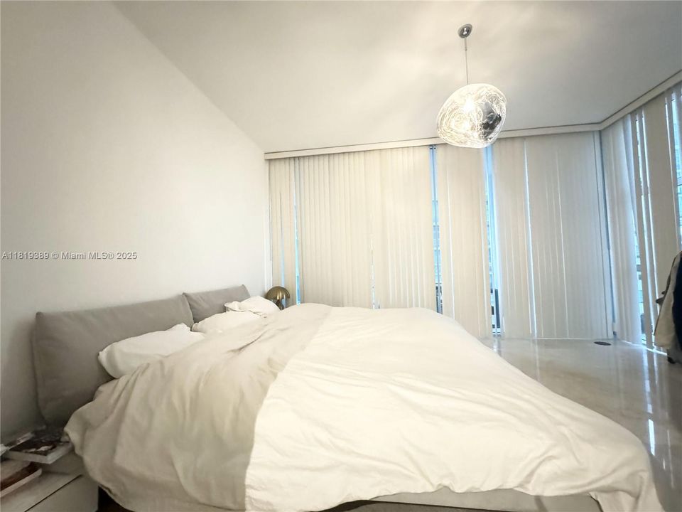 Недавно продано: $760,000 (3 спален, 2 ванн, 1798 Квадратных фут)