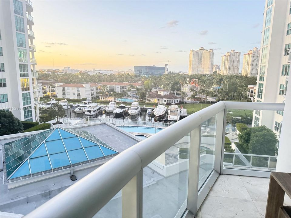 Недавно продано: $760,000 (3 спален, 2 ванн, 1798 Квадратных фут)