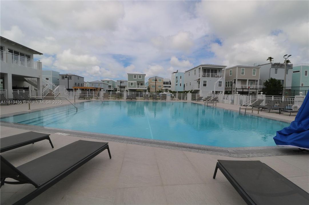 For Sale: $750,000 (0.05 acres)