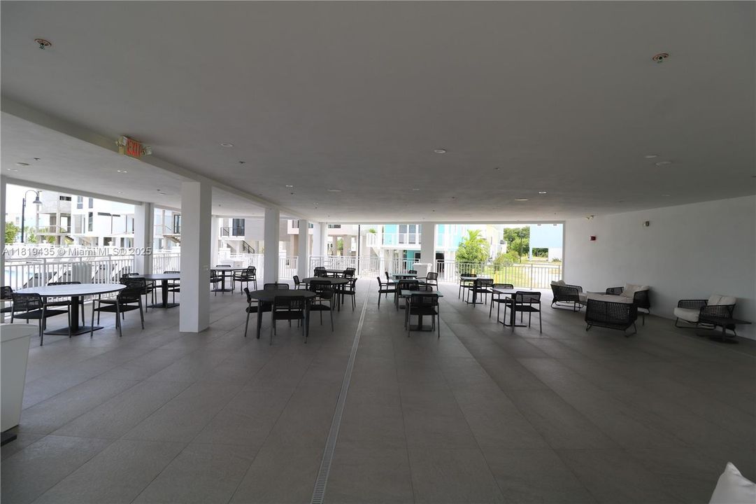 For Sale: $750,000 (0.05 acres)