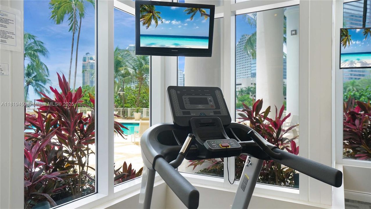 На продажу: $995,000 (2 спален, 2 ванн, 1303 Квадратных фут)