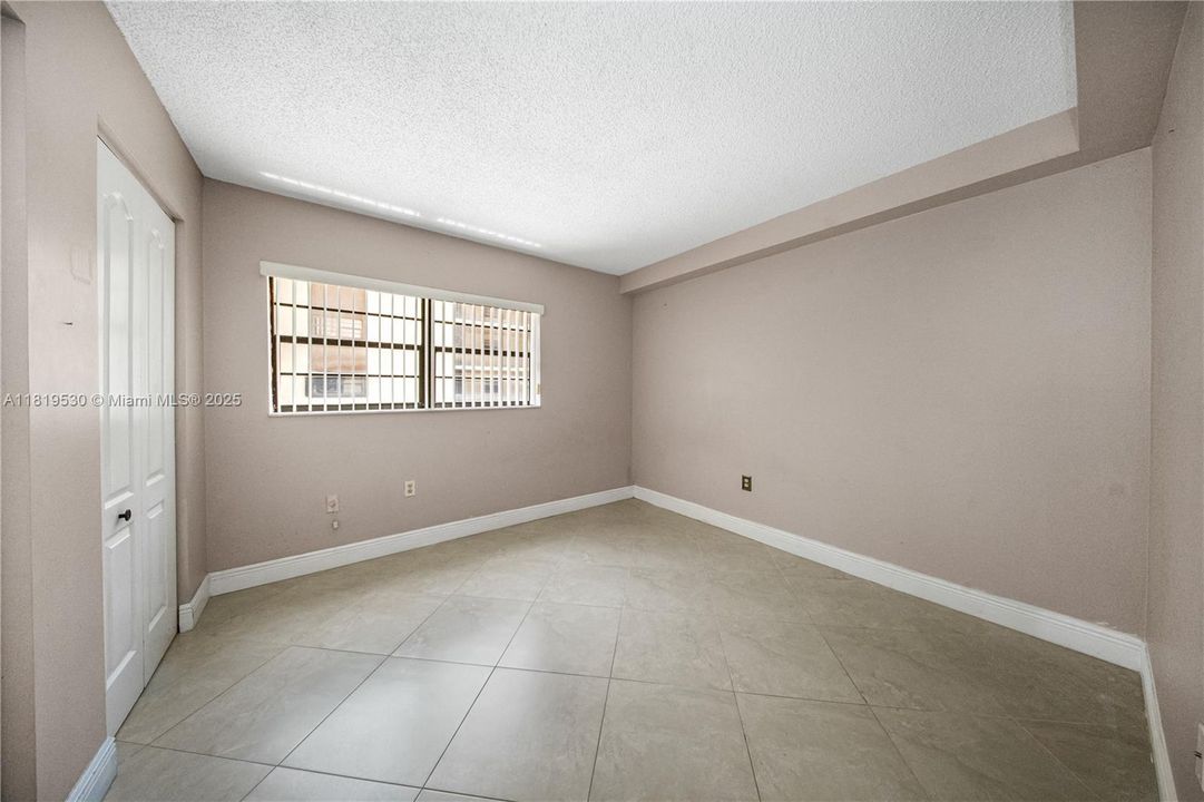 Vendido Recientemente: $275,000 (2 camas, 2 baños, 848 Pies cuadrados)